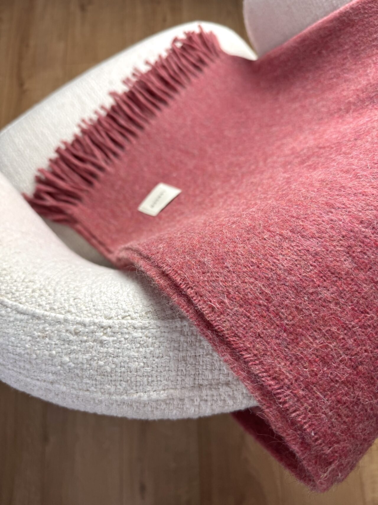 Duży koc z alpaki bordowy