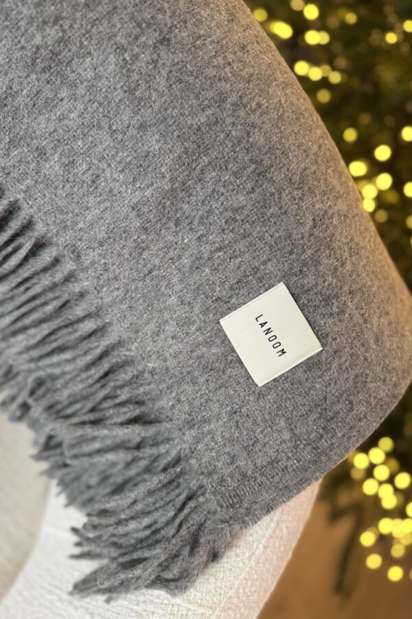 Duży koc z alpaki i wełny szary