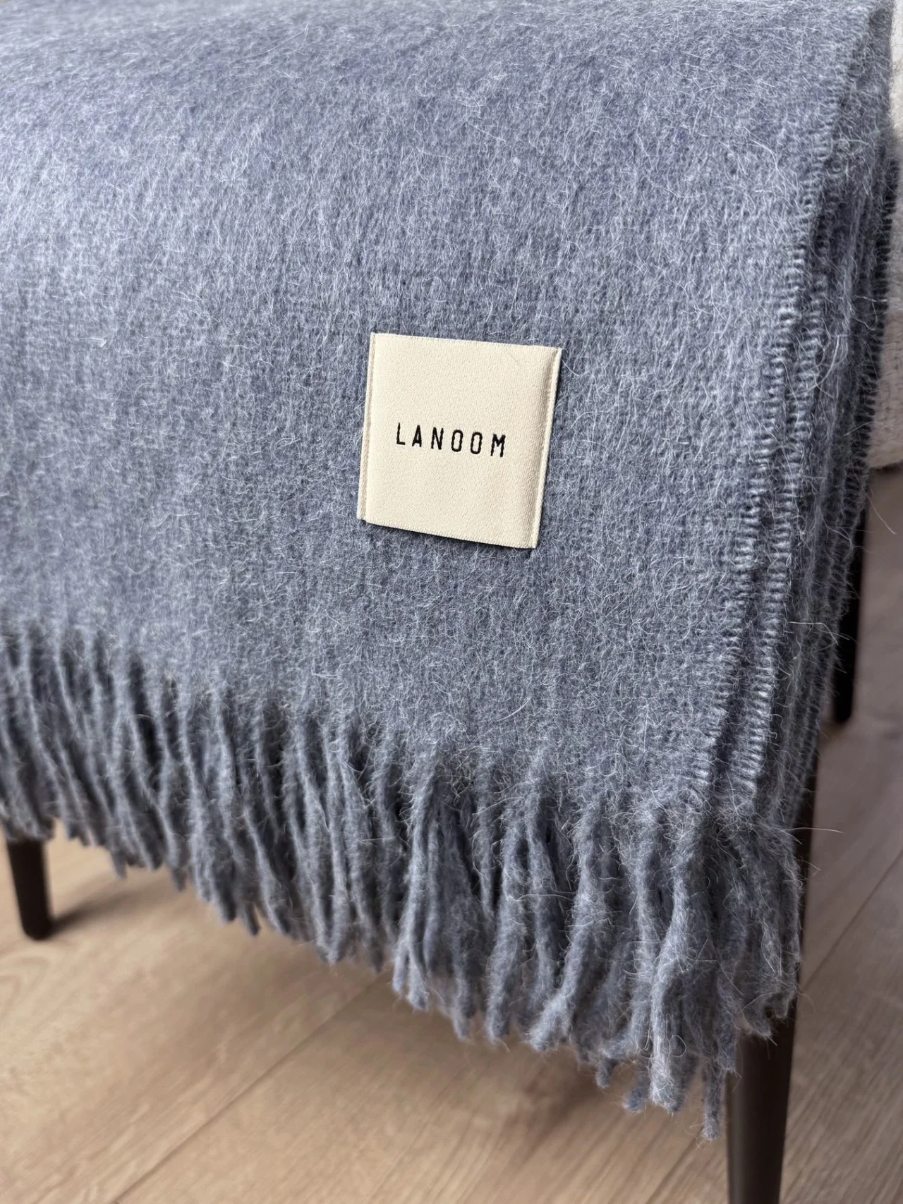 Duży koc z alpaki niebieski 2