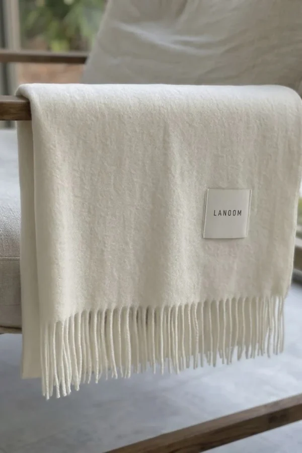 Prawie biały koc z alpaki 100 procent baby alpaca ecru