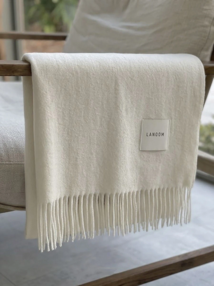 Prawie biały koc z alpaki 100 procent baby alpaca ecru