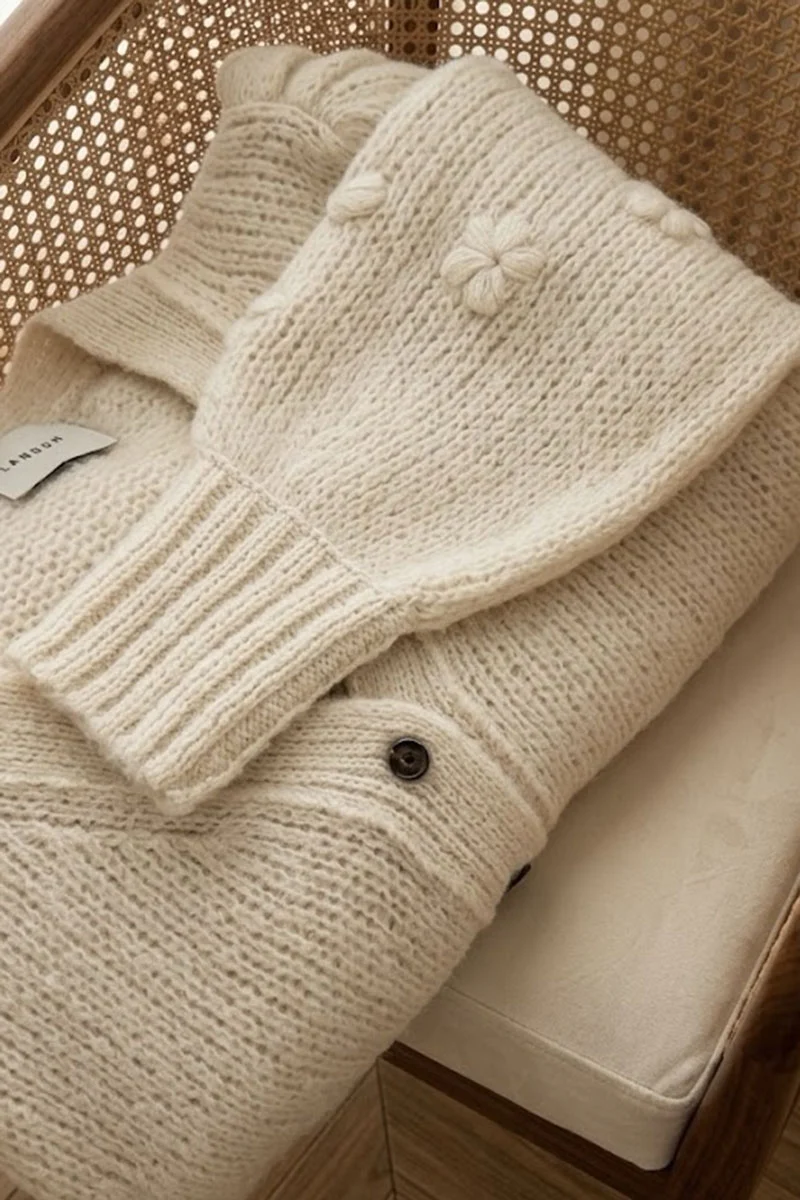 Rozpinany sweter z alpaki (kardigan) z dekoltem V kremowy 5